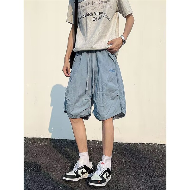 多巴胺刺绣速干七分裤男女夏季hiphop冰丝休闲伞兵裤情侣过膝短裤图片