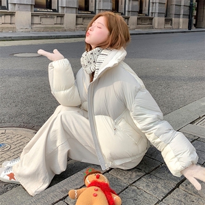 现货！2768款短款泡芙加厚保暖羽绒服面包服外套女图片