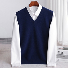 2025年秋季V领青春流行宽松型12针V领马甲，男装背心/马甲，犀桦羊绒