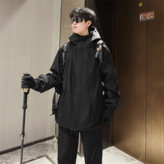 黑色