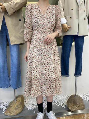 现货！碎花连衣裙，女装连衣裙，bella