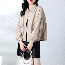 2023年皮衣外套女2023新款短款春秋港风复古宽松pu机车小皮夹克款，女装皮衣，江南女神