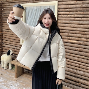 水衣源2783款短款连帽加厚保暖面包服茧形羽绒外套女