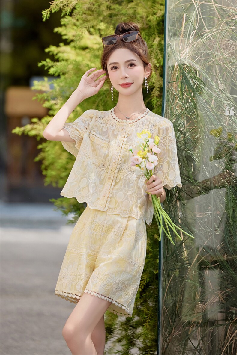 2025夏季新款女装装新款小香风花边圆领短袖短裤套装两件套,女装套装/套裙,雅静靓衣