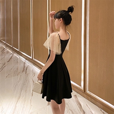 显瘦背带裙套装女2021新款仙的小众两件套网红小个子穿搭洋气，女装连衣裙，潮品会