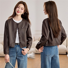 【春季女装新款】2026大量现货春季时尚优雅圆领小香风短款皮衣，女装皮衣，缘衣格