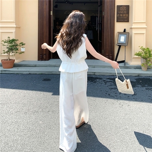 轻熟气质套装裤女2026夏季新款高级感刺绣无袖马甲阔腿裤两件套图片
