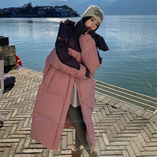 粉色中长款拼接设计感羽绒服女2023冬季新款韩版加厚保暖防风外套，女装羽绒服，2C133
