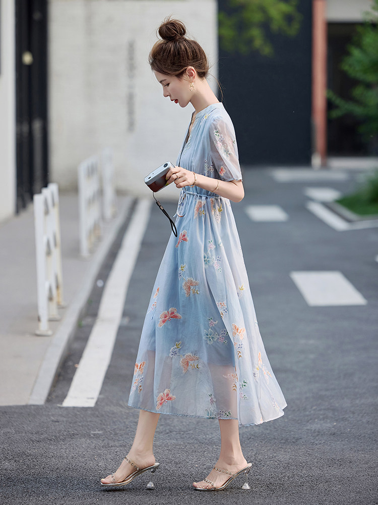 2025年夏季新款刺绣印花韩系连衣裙,女装连衣裙,臻衣坊