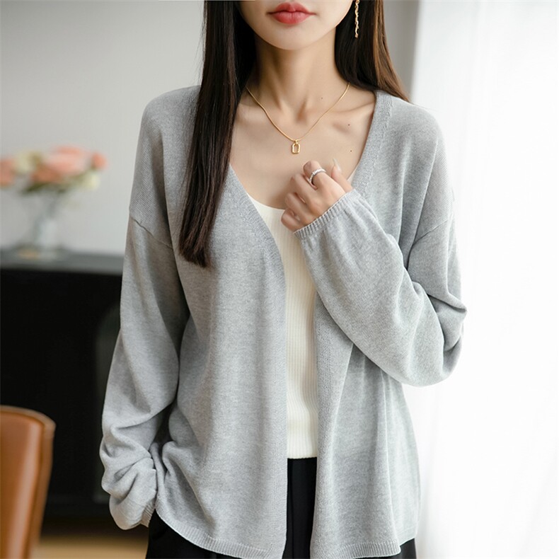 法式V领冰丝针织开衫女长袖防晒衣2025夏薄披肩上衣薄款外穿小衫,针织衫/毛衣,佳绒包芯纱店
