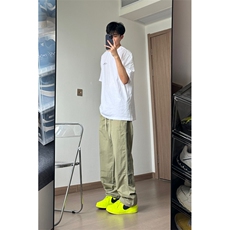 军绿色