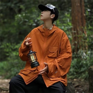 春秋季新款男士韩版纯色光板连帽多口袋长袖夹克潮情侣有型冲锋衣图片