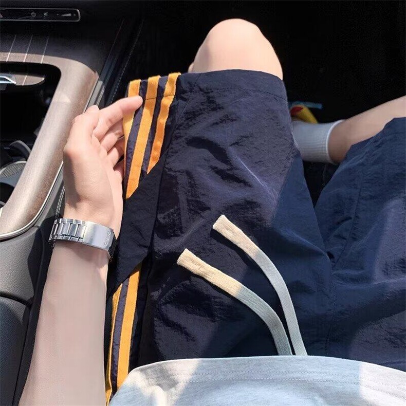 百搭藏青色条纹三杠速干短裤男夏直筒潮流日系新款无品牌时尚简约图片