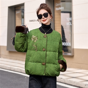 现货现货2025年冬季新中式短款刺绣羽绒服图片
