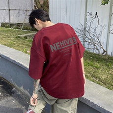 酒红色