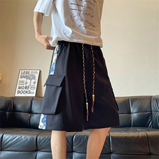 黑色