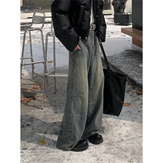 翠绿色