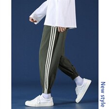 军绿色