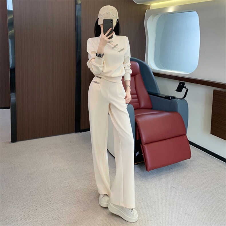 新中式风女秋季高端气质盘扣卫衣阔腿裤套装,女装套装/套裙,江南