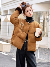 现货现货2025年冬季新中式短款刺绣羽绒服，女装羽绒服，伊仟回