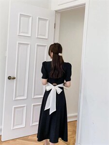 气质大方蝴蝶结连衣裙图片