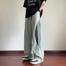 灰色