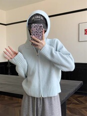 2025年秋季新款连帽拉链开衫时尚百搭慵懒风，女装针织衫/毛衣，思途羊绒