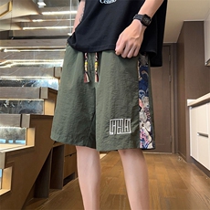 军绿色