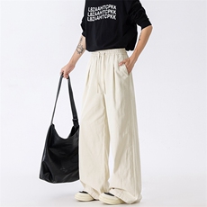 浅米色