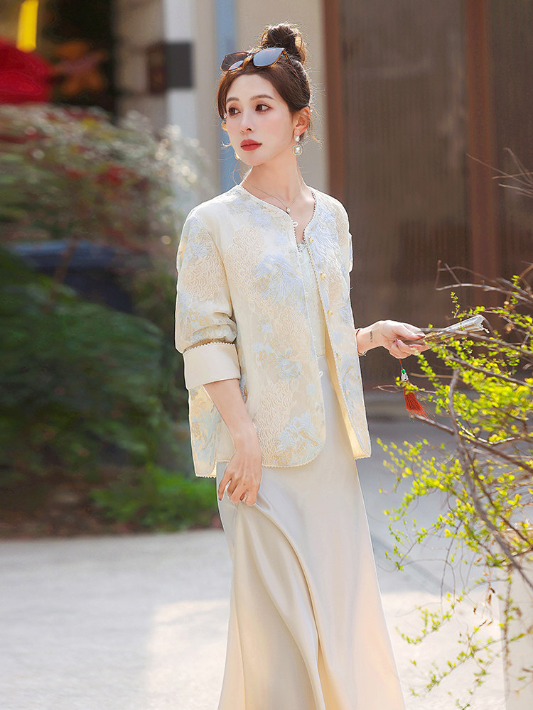 新中式G风复古高端刺绣薄款外套女2026春季新高级感开衫香风上衣,女装短外套,奕薇雅