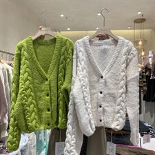 新款现货毛衣开衫，女装针织衫/毛衣，ANRUILA