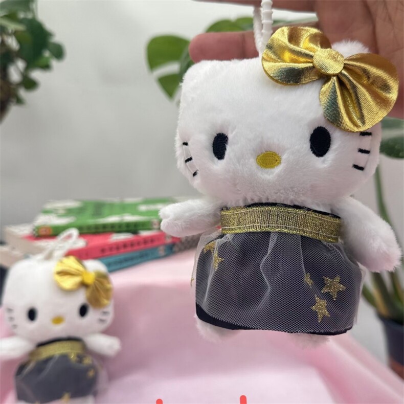 黑纱裙kt	网红挂件多种类玩偶小型可爱钥匙扣抛洒搞怪，麦田娃娃