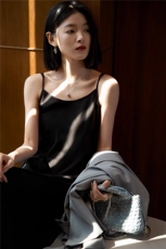 贵感上分！流金岁月老钱柔光优雅吊带连衣裙25新，女装连衣裙，梦白服饰厂