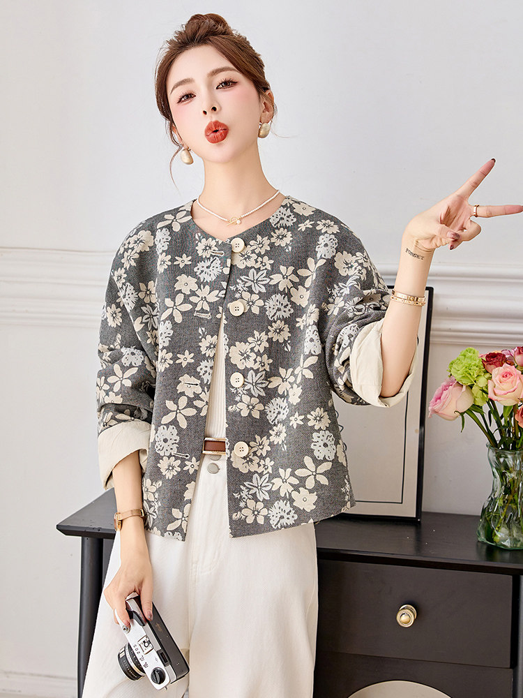 气质印花棉麻短外套女2025春秋新款独特漂亮圆领休闲百搭开衫上衣,女装短外套,沁沁公主