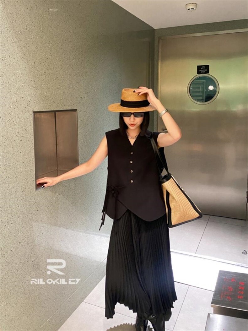 2022秋装新款设计师款马甲，女装马甲，雷洛奇丽