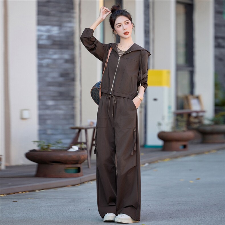 现货！！！2025年秋季全新时尚休闲减龄三件套9508,女装套装/套裙,红依佳