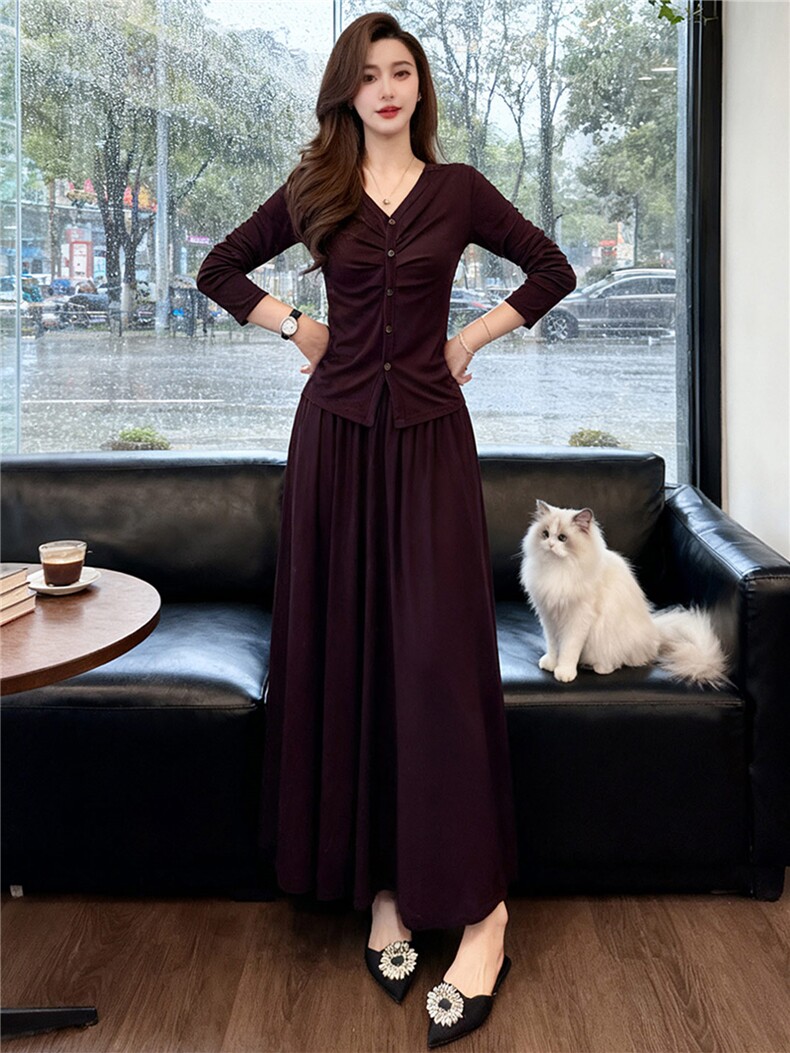 时尚气质减龄运动套装裙女春新款褶皱收腰V领上衣半身长裙两件套,女装套装/套裙,江南
