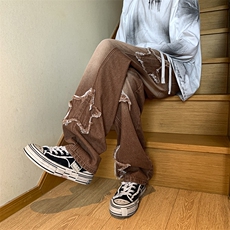 深棕色
