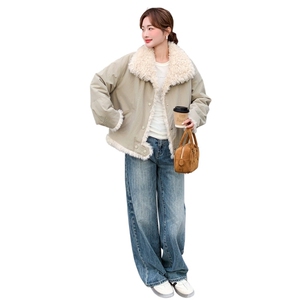浅卡其色时髦百搭工装棉服外套女2025冬季新款加绒加厚保暖派克服图片