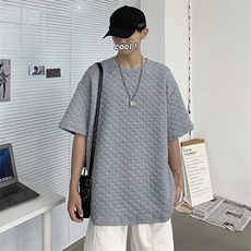 灰色
