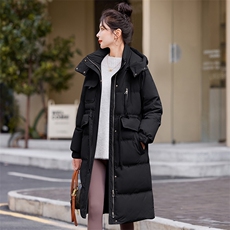 2024年冬季时尚潮流，女装羽绒服，依曼迪