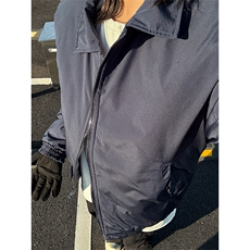藏青色