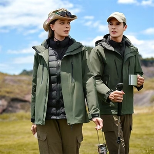 高端品质三合一情侣冲锋衣男女户外登山服山系可脱卸内胆防风外套图片
