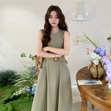 现货新款无袖背心连衣裙25058P125K188，女装连衣裙，2D035