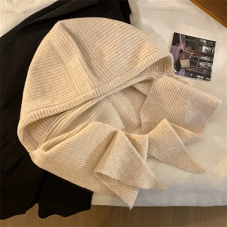 新款秋冬加厚纯色三角围巾帽子,饰品帽子,优麦羊绒（原洪叶羊绒）