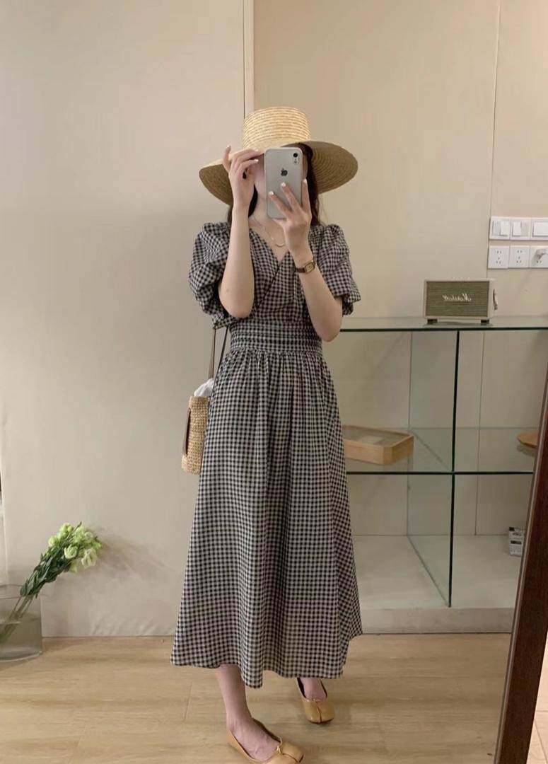 爆单连衣裙火爆，女装连衣裙，唇蔻