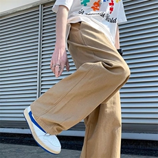 卡其色