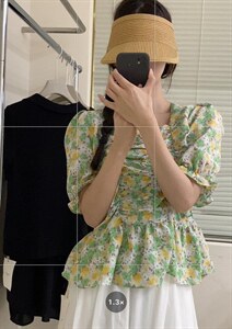 爆美花色设计感小衫图片