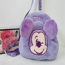 米米斜跨包,小姿态毛绒玩具 米米斜跨包,小姿态毛绒玩具