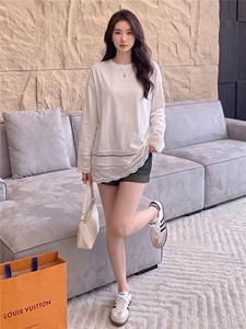高级感时尚潮流套装女夏季款宽松圆领镂空花边上衣牛仔短裤两件套图片